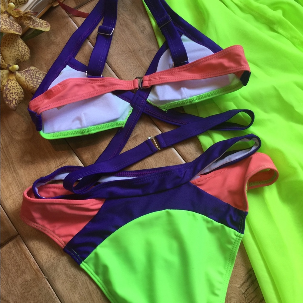 Neon Bikini 2 Piece Set - Picture 4 of 7